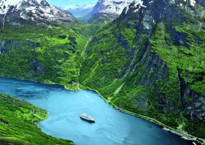 AIDAvita im Fjord
