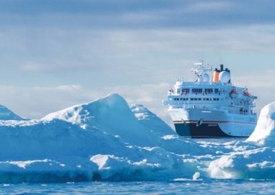 MS Bremen in der Antarktis