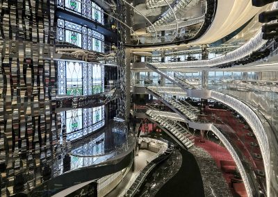 Atrium der MSC Seaside