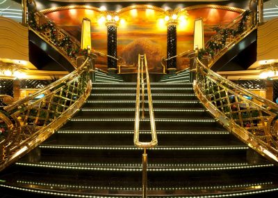 MSC Splendida Treppen